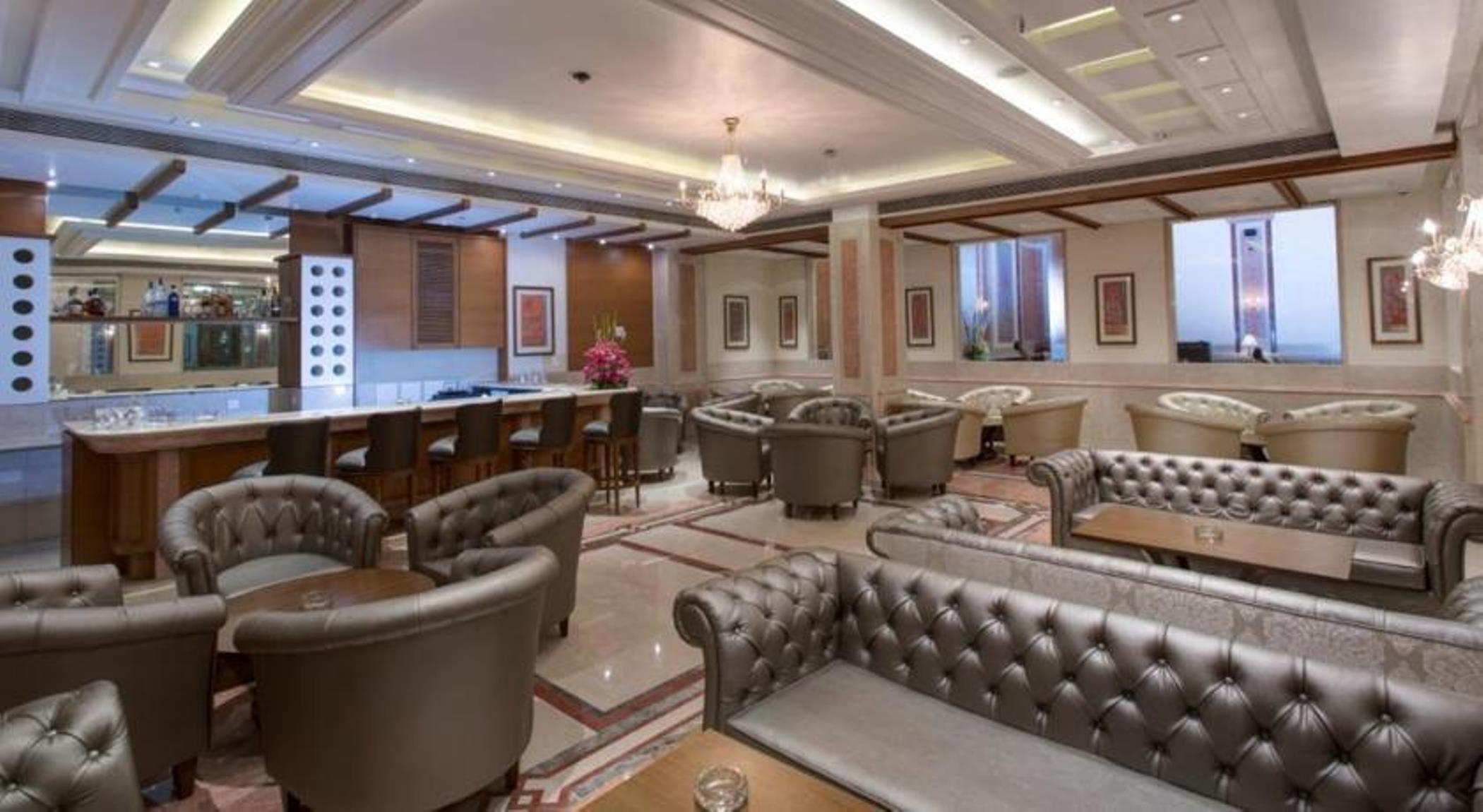 Royal Tulip Navi Mumbai Hotel Екстериор снимка