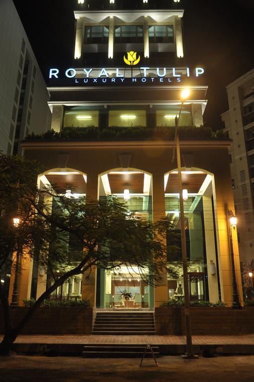 Royal Tulip Navi Mumbai Hotel Екстериор снимка