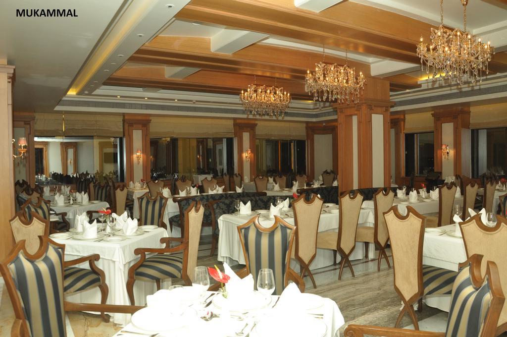 Royal Tulip Navi Mumbai Hotel Екстериор снимка